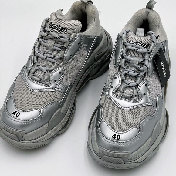 Balenciaga Triple S Men’s Sneakers Silver Metallic size 40 US Mens 7 - Picture 3 of 8